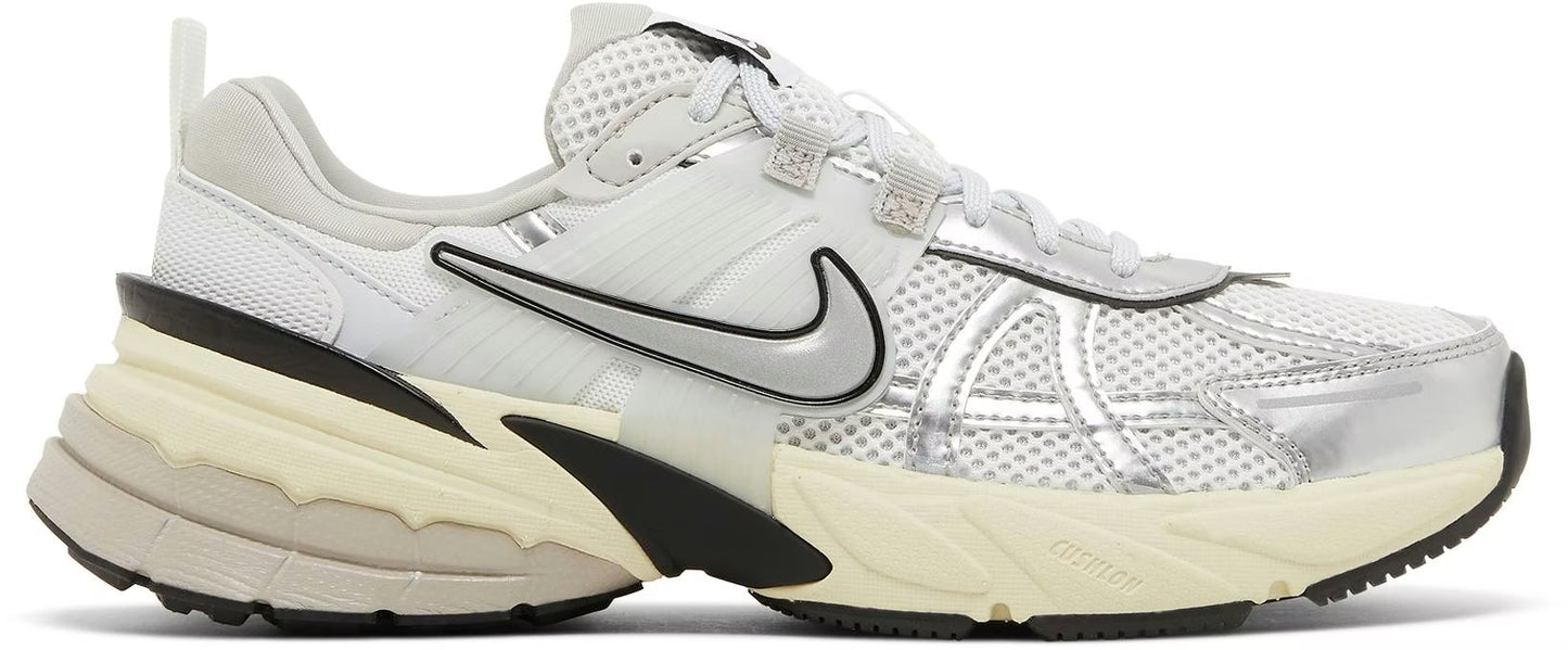 Nike Runtekk White Silver Glitter