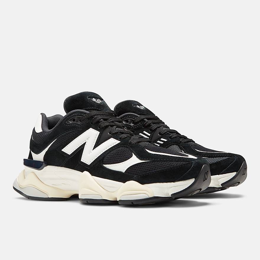 New Balance 9060 Triple Black